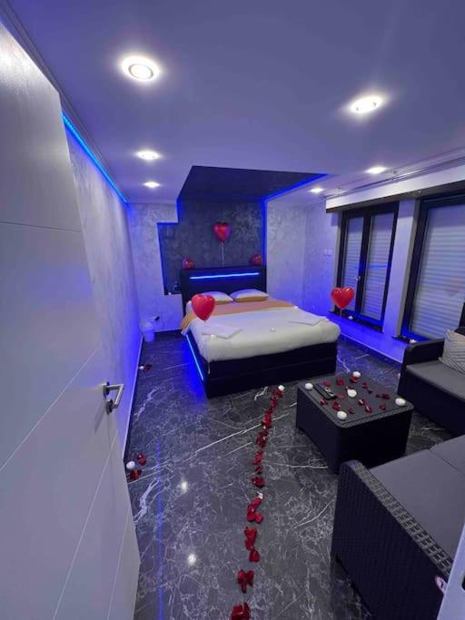 Appart Hotel Avec Sauna, Jacuzzi, Strasbourg Eksteriør billede